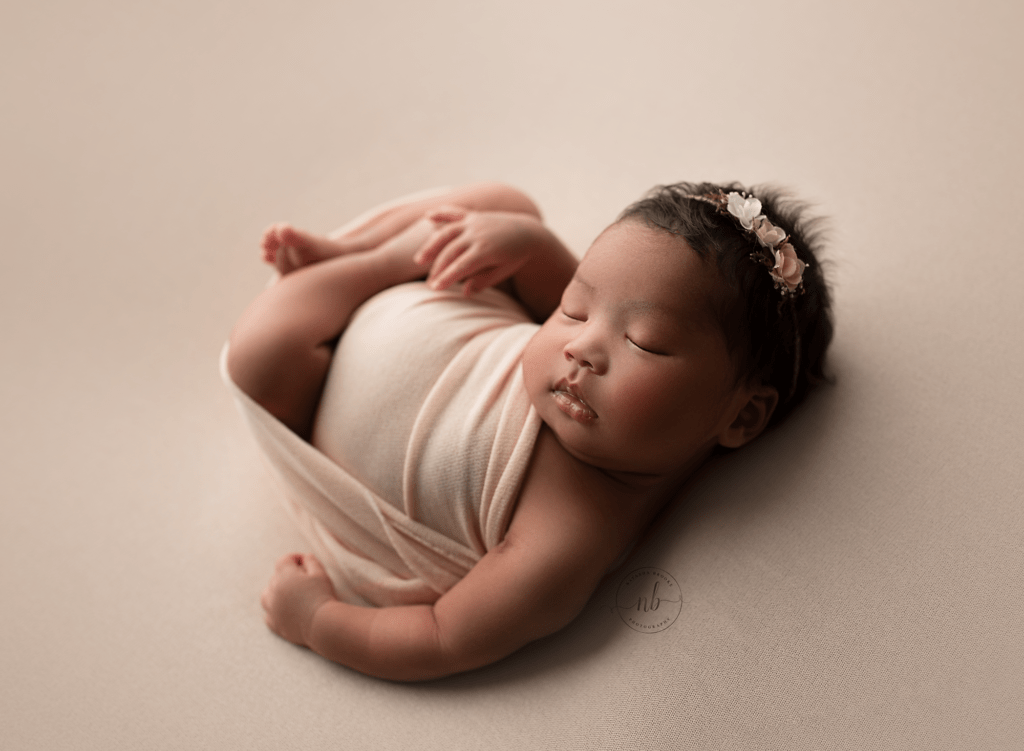 photoshoot for newborn baby girl